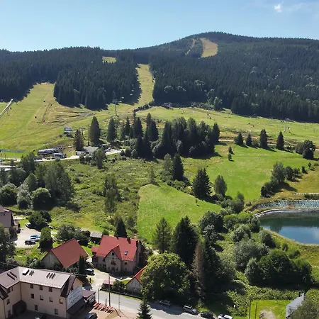 Lesniczowka Czarna Gora Agroturystyka *